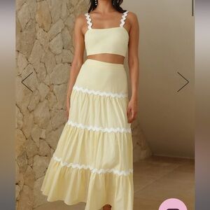 NWT Hello Molly sunshine yellow set